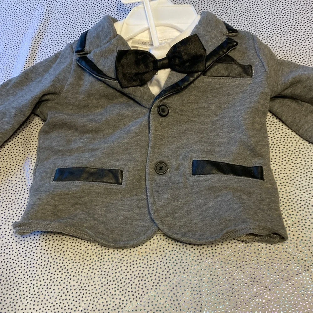 Miniclasix boys t shirt and vest size 3 months 0-12 lbs  new without tag